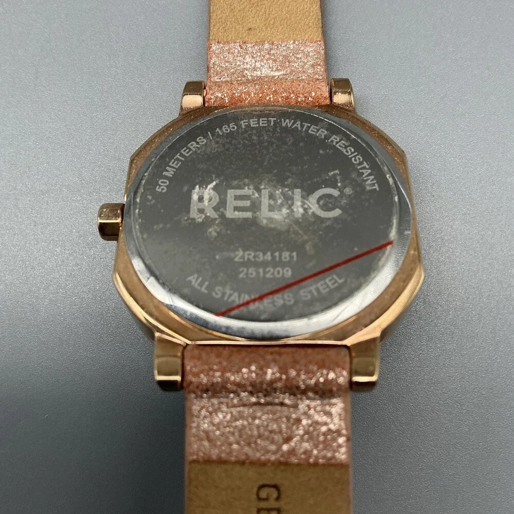 Relic ZR34181 Womens Watch 33mm Octagon Gold Tone Crystals Leather New Battery